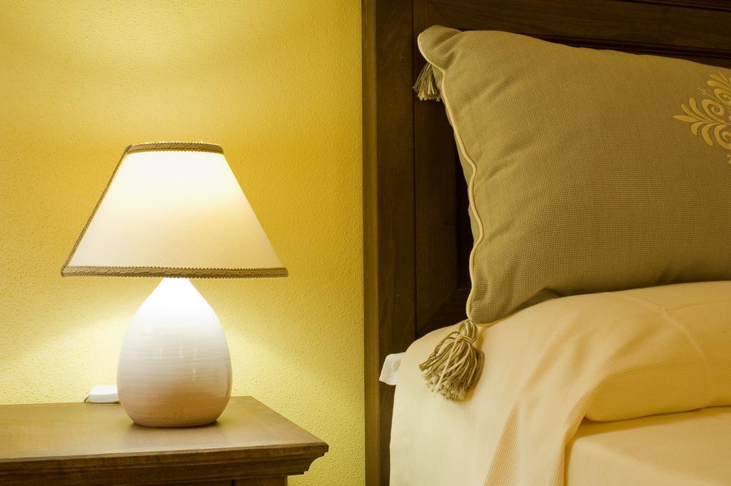 Piazza Azuni 18 Guest House サッサリ 部屋 写真