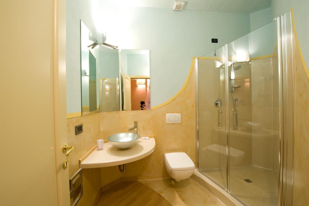 Piazza Azuni 18 Guest House サッサリ 部屋 写真